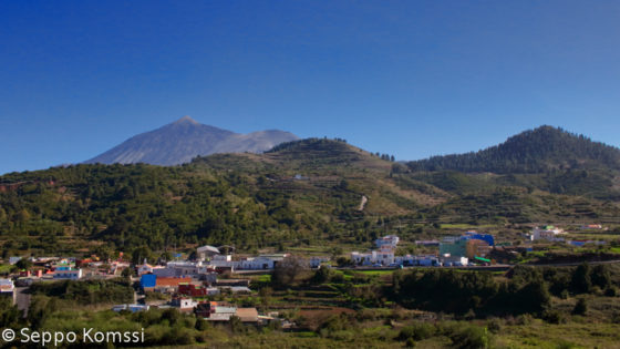 Erjos in the foreground and Teide in the background, from Tenerife.