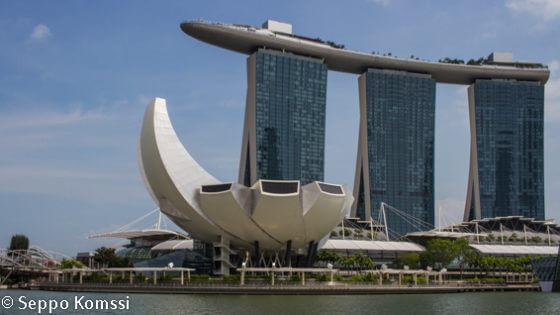 Singaporen linnut, luonto ja nähtävyydet Singaporen linnut, luonto ja nähtävyydet
